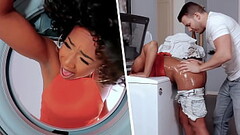 Touching my Girlfriend'_s Black sMom Stuck in the Washing Machine - MILFED Thumb